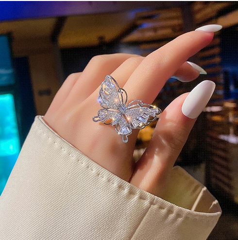 Bague avec papillon hotsell