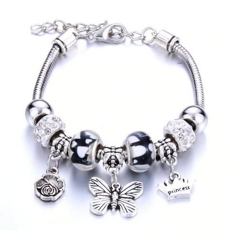 bracelet papillon avec fleurs et coeur